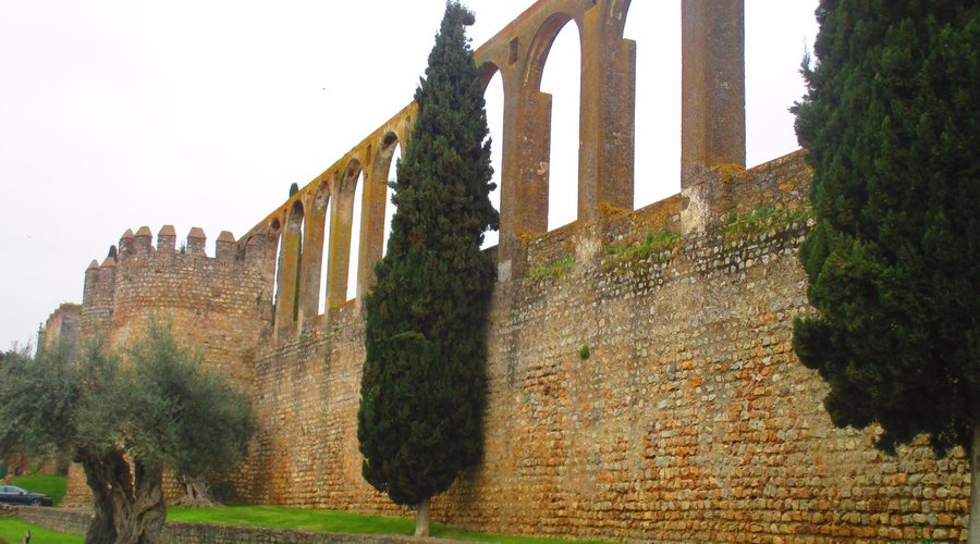 Walls of Serpa