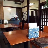 月読の店内です。