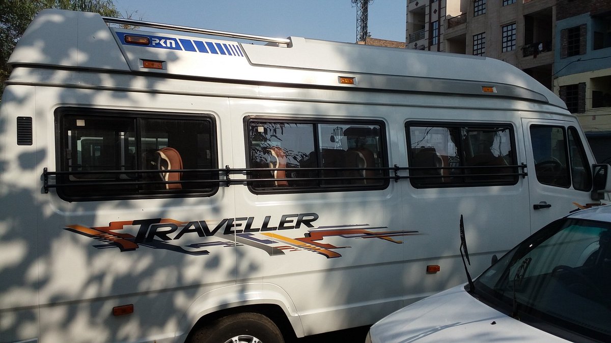 tempo traveller new delhi