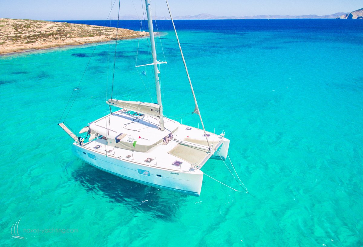 catamaran naxos greece