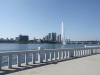 Ficheiro:Fishing on the Taedong River 대동강 in Pyongyang