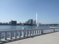 Ficheiro:Fishing on the Taedong River 대동강 in Pyongyang