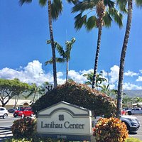 On the corner of Palani Road and the Highway 19, Lanihau is the heart of Kona