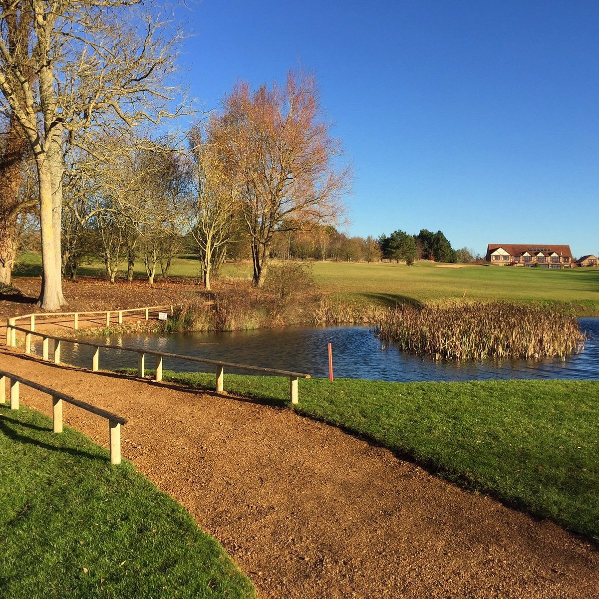 WRAG BARN GOLF CLUB (Highworth) Ce qu'il faut savoir