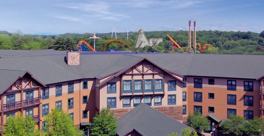 SIX FLAGS GREAT ESCAPE LODGE & INDOOR WATERPARK - Updated 2021 Prices