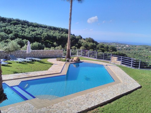 ATHINA LUXURY VILLAS - Prices & Villa Reviews (Platanias, Crete - Chania)