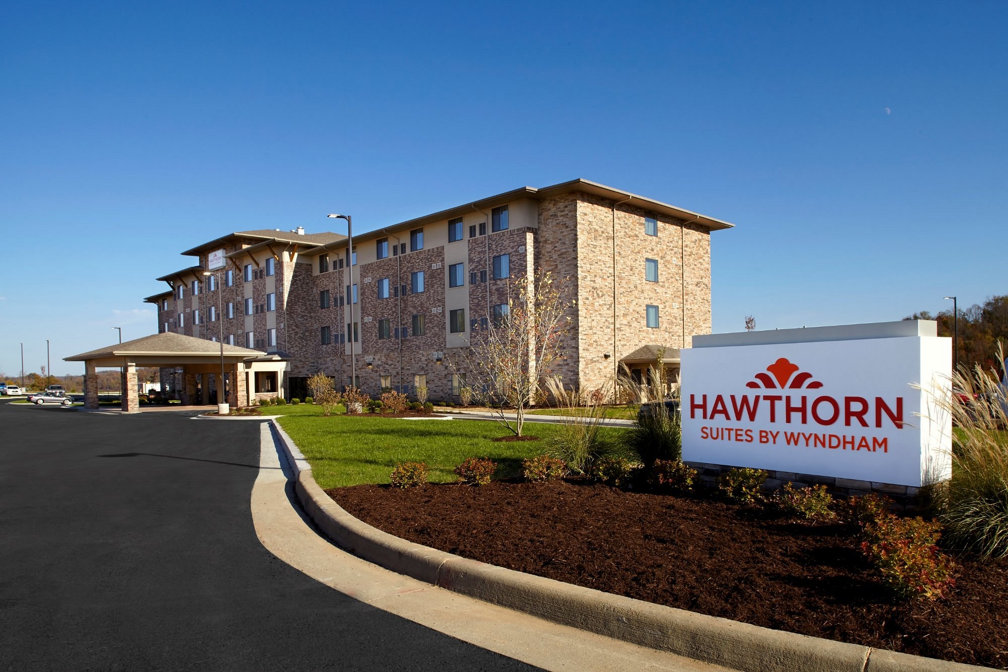 Hawthorn Suites by Wyndham Wheeling at the Highlands image