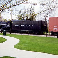Pere Marquette 1223 Steam Locomotive & Coal Tender