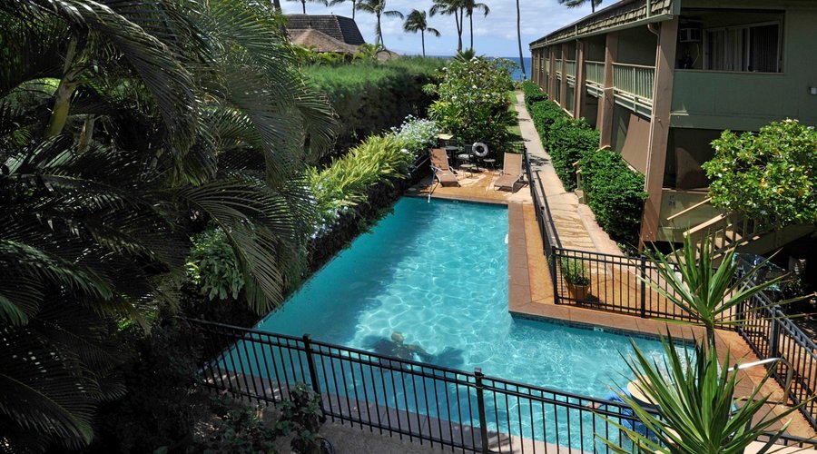 Kihei Kai's pool