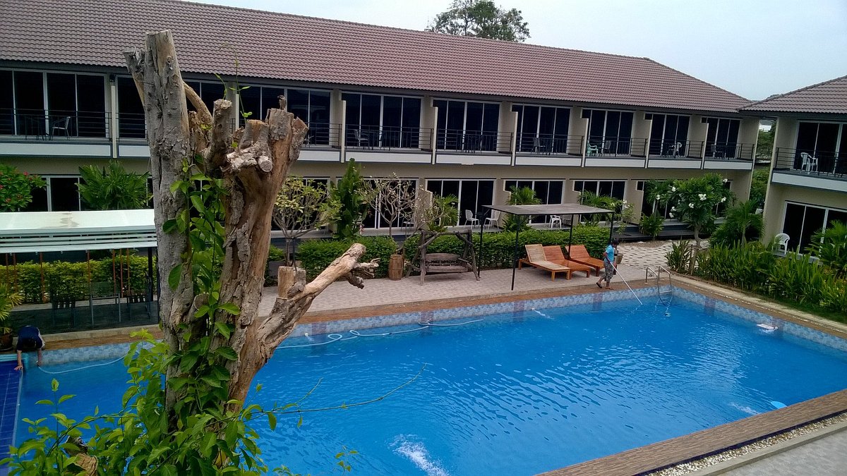 Sky Resort Kanchanaburi, hotel in Kanchanaburi