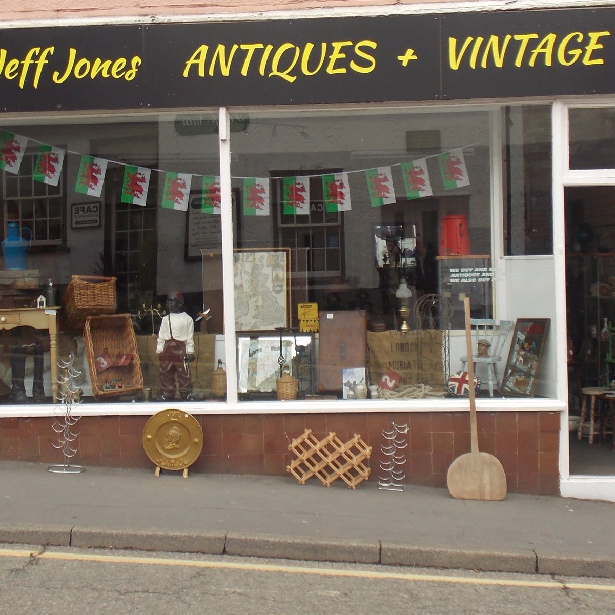 Jeff Jones Antiques and Vintage (Ruthin, Wales): Address, Phone Number ...