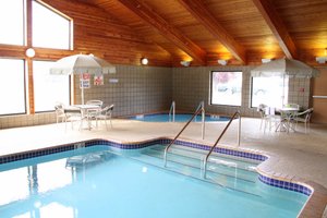 Pool & Beach