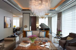 Room & Suite