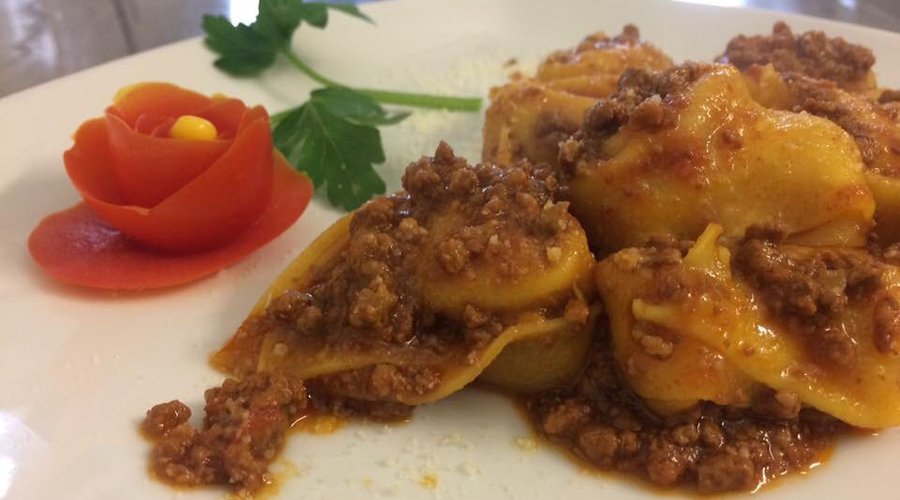 Cappellacci di zucca al ragù