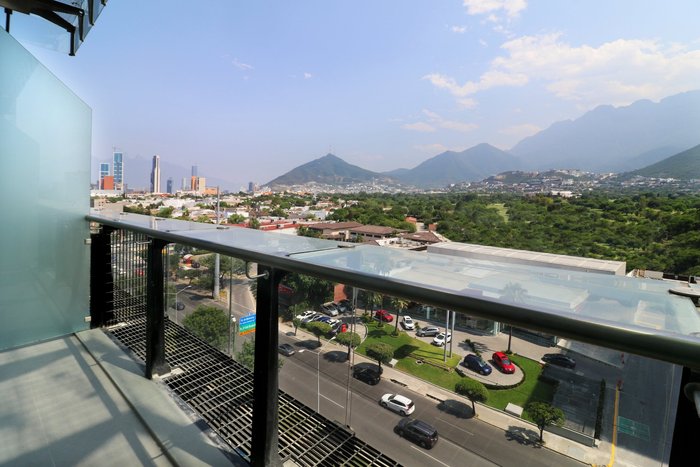 Holiday Inn Express & Suites Monterrey Valle, an IHG Hotel Rooms: Pictures  & Reviews - Tripadvisor