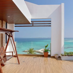 The roof top terrace at Arena beach 