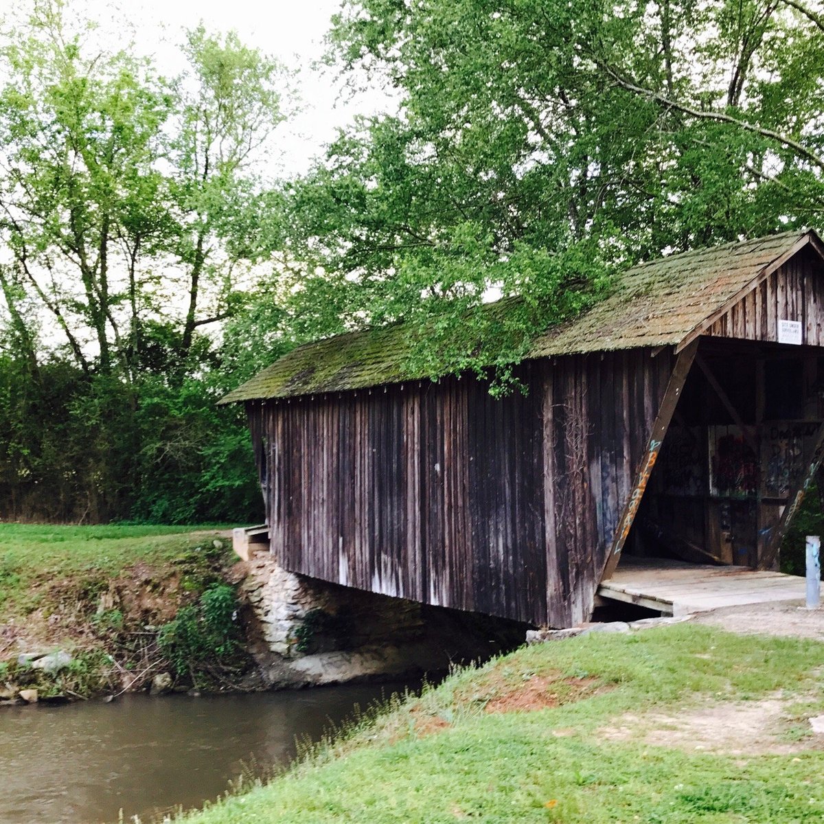 Stovall Mill Covered Bridge (Helen, GA) - omdömen - Tripadvisor