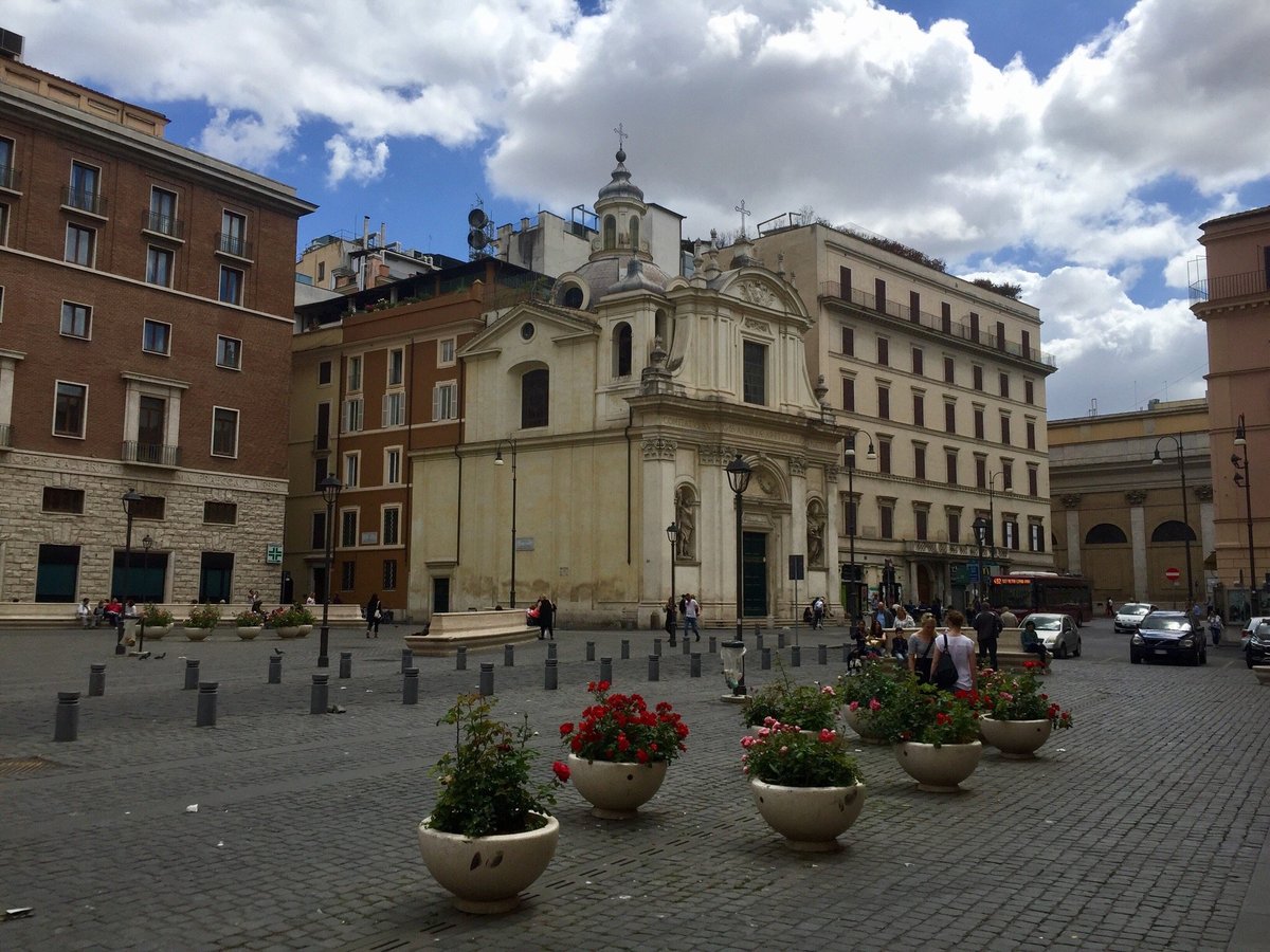 Chiesa dei Santi Claudio e Andrea dei Borgognoni, Rome