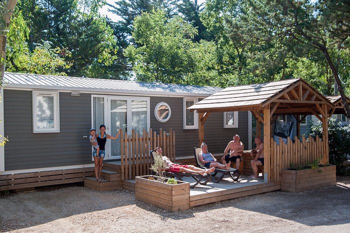 CAMPSITE-RESORT LE FLORIDE & L'EMBOUCHURE - Campground Reviews (Le Barcares,  France)