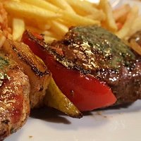 So ziemlich der beste Grieche in Hannover! Sehr leckeres Essen, freundliche und aufmerksame Bedi