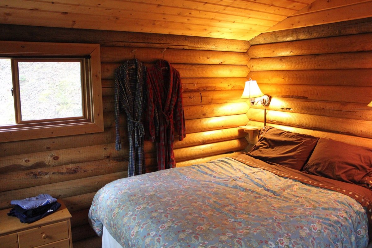 The Swaying Spruce UPDATED Prices, Reviews & Photos (Skagway, AK