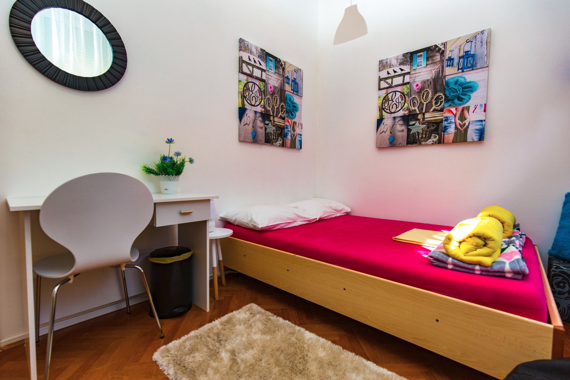 Crazy House Hostel by null