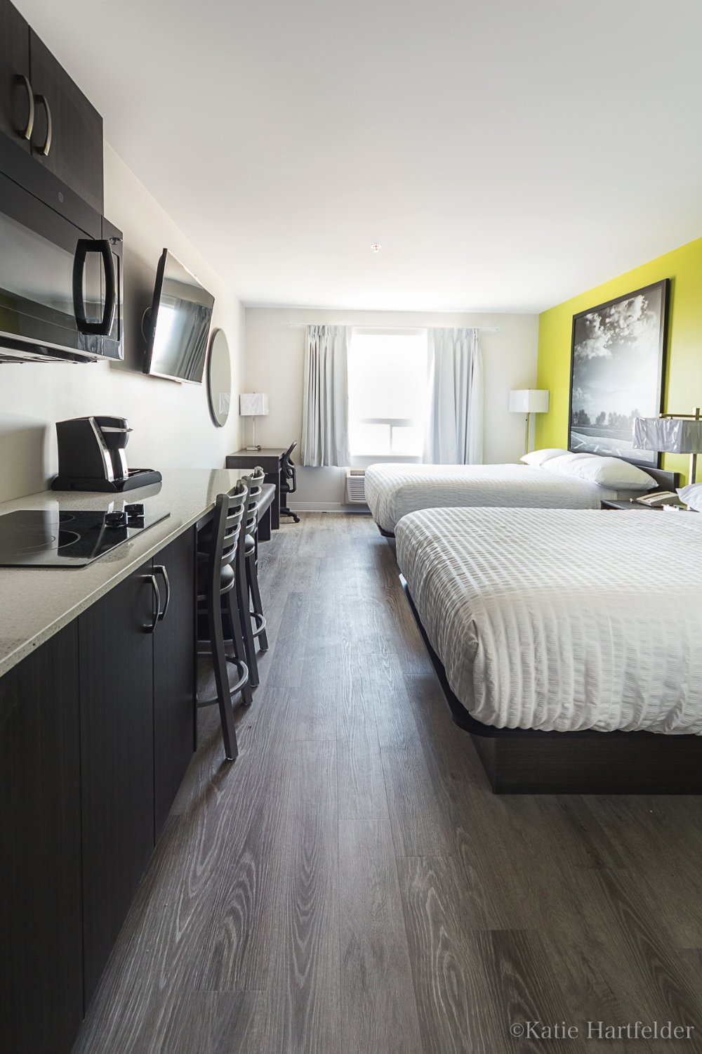 Hotel photo 2 of Super 8 by Wyndham Winnipeg East MB.