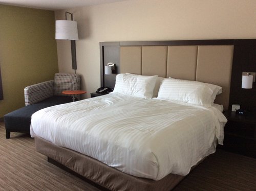 HOLIDAY INN EXPRESS & SUITES MOUNT VERNON, AN IHG HOTEL $127 ($̶1̶5̶6̶ ...