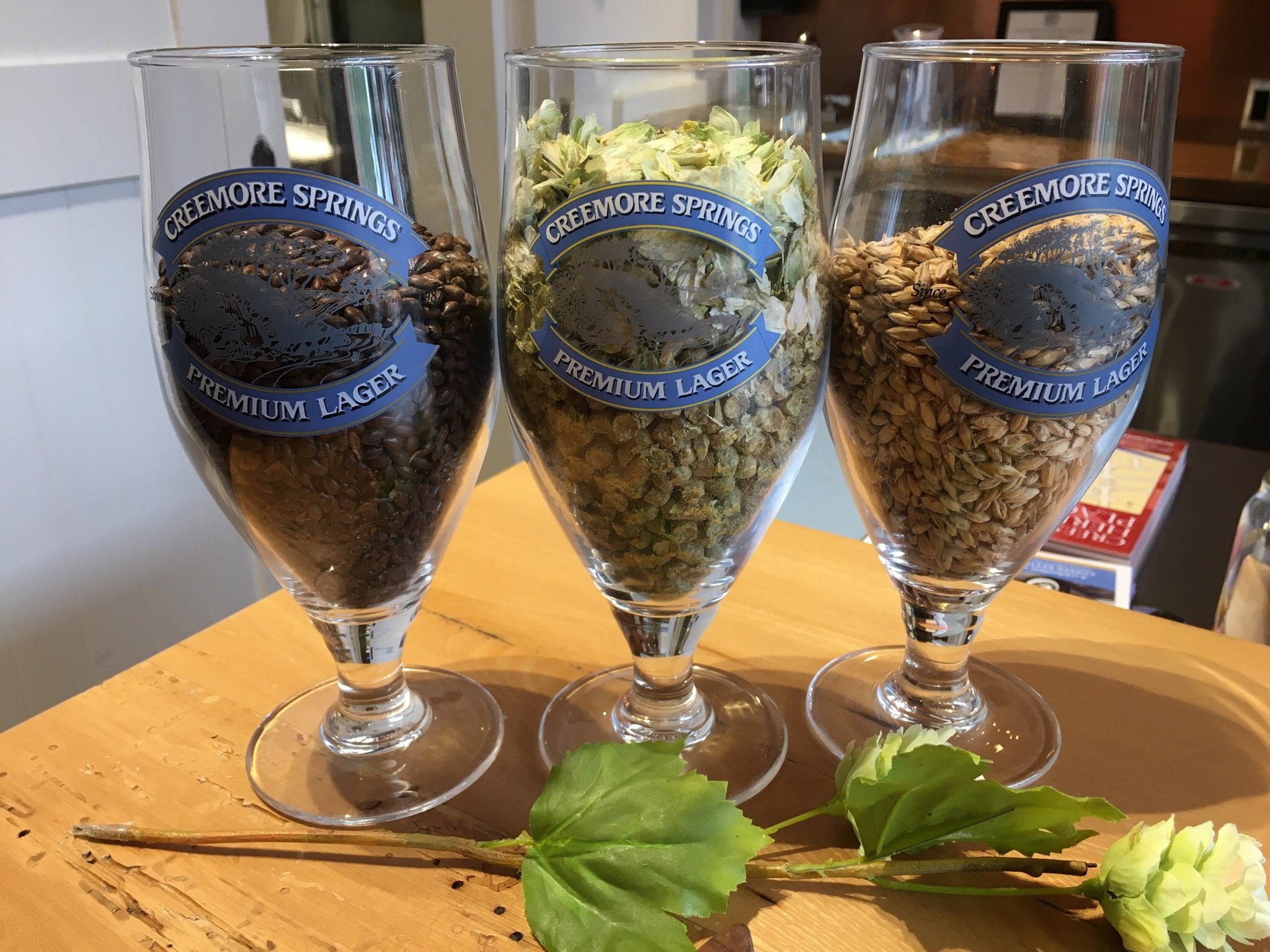 creemore beer glasses