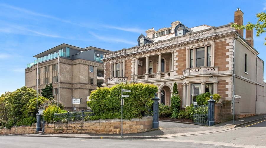 Lenna Mansion and separate accommodation wing