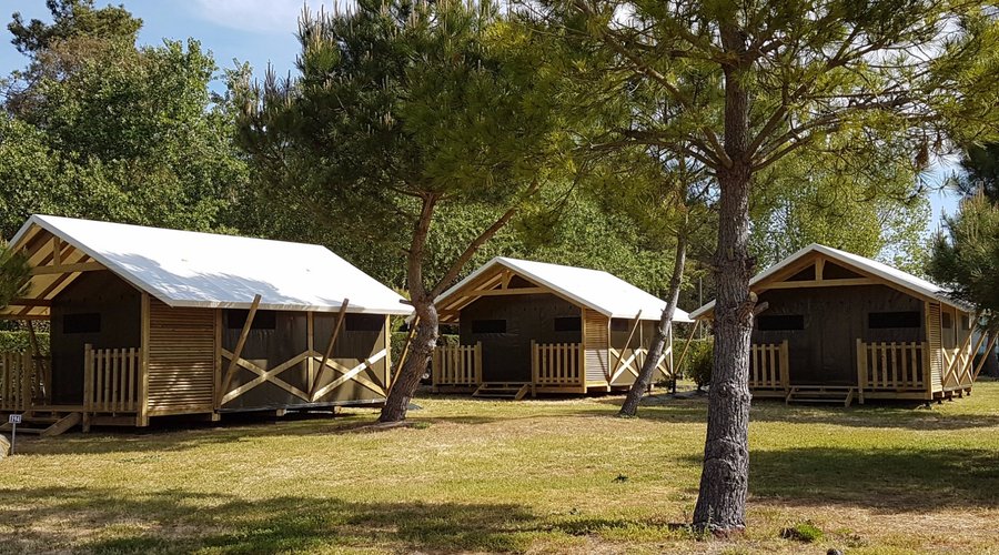 Location Bungalows toilés