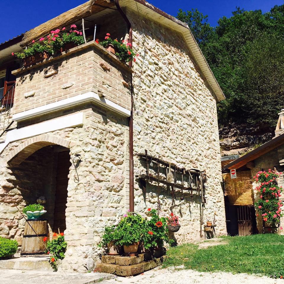 B&B IL POGGETTO (Serra Sant'Abbondio, Italië) - Foto's, Reviews En ...