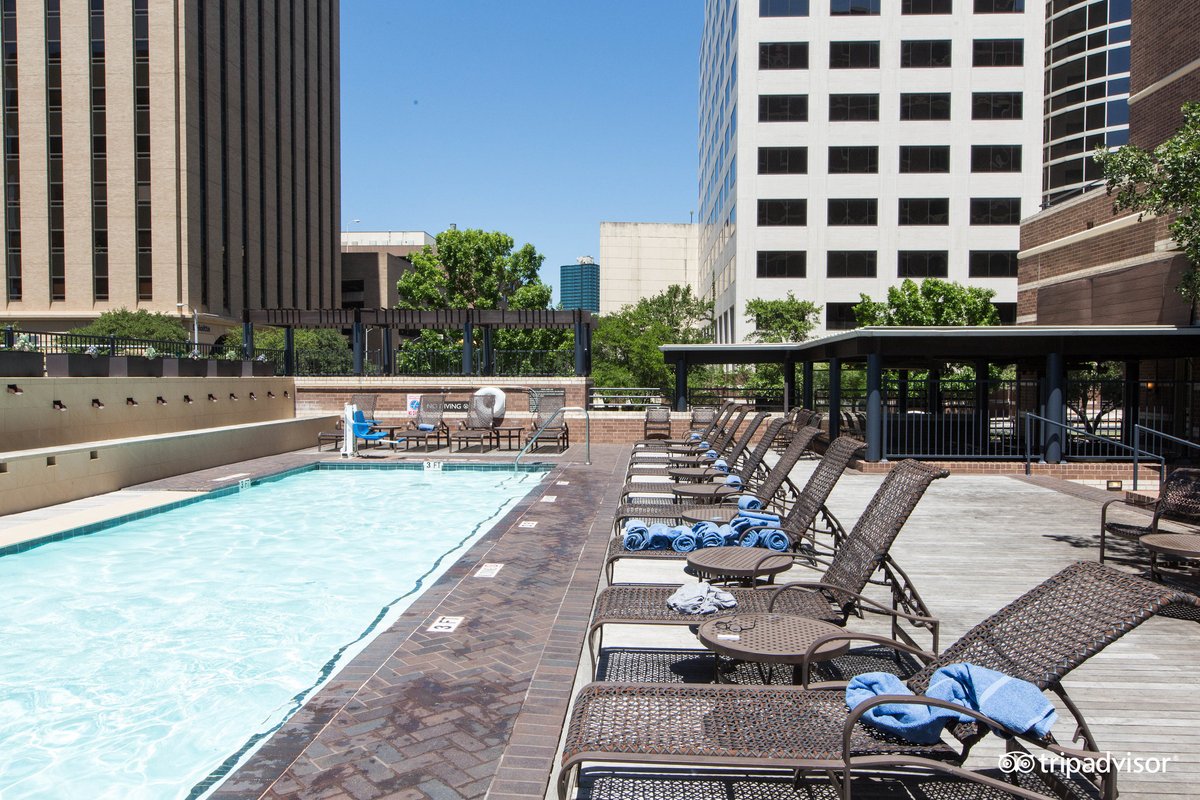 Doubletree Suites By Hilton Hotel Austin Pool Pictures & Reviews 