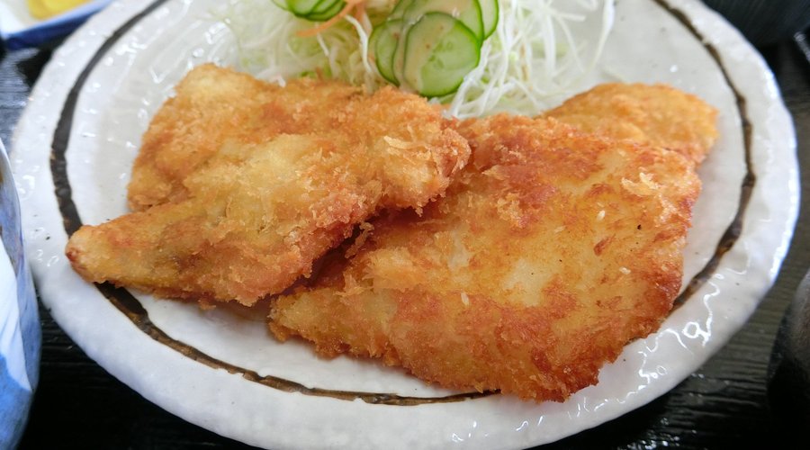 マンボウのフライ定食
