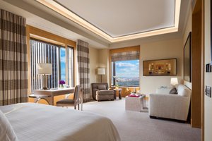 Room & Suite