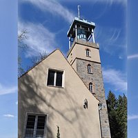 Ausschnitt Lessingturm mit Pilgerherberge davor