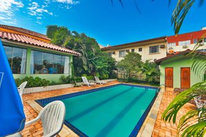 Piscina e praia