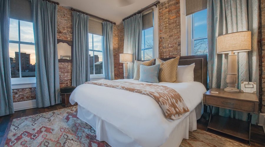 King Suite 301