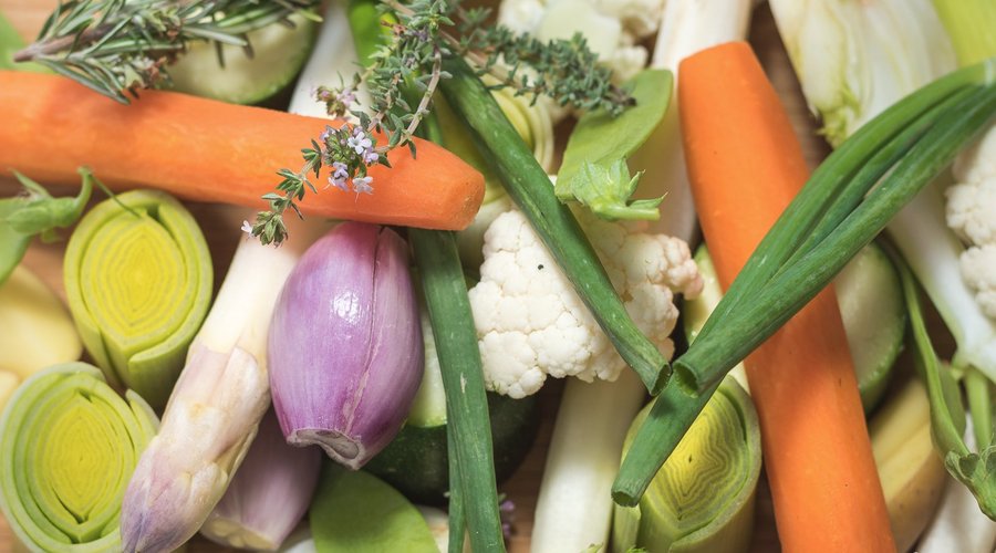 Nous utilisons des aliments frais et sains. 