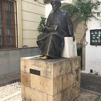 Maimonides Statue