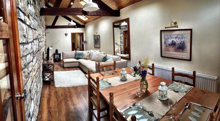 The Long Barn - Living and Dining Area (Large two bedroom self catering cottage, dog friendly)