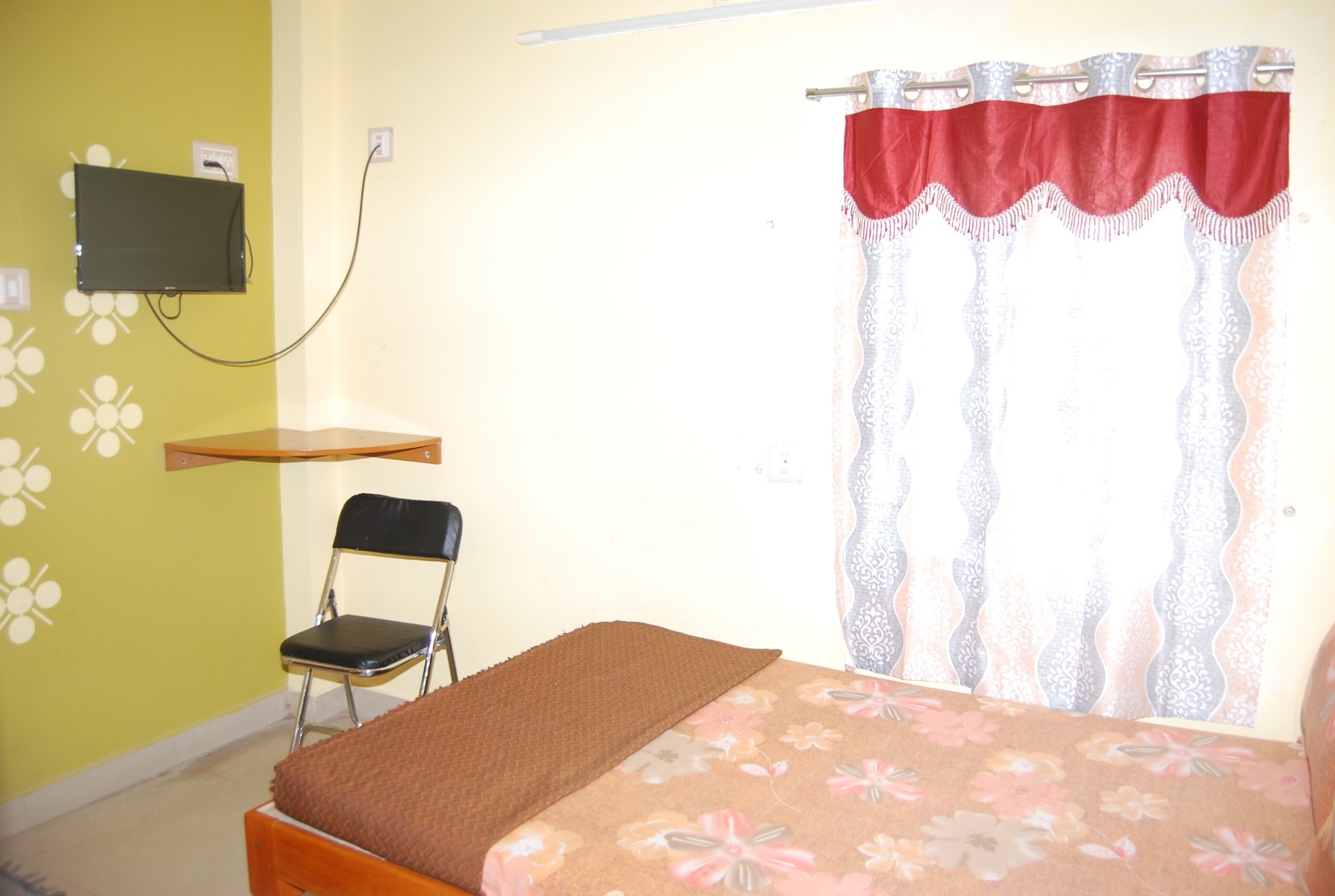Hotel photo 40 of Sai Murugan Lodge.