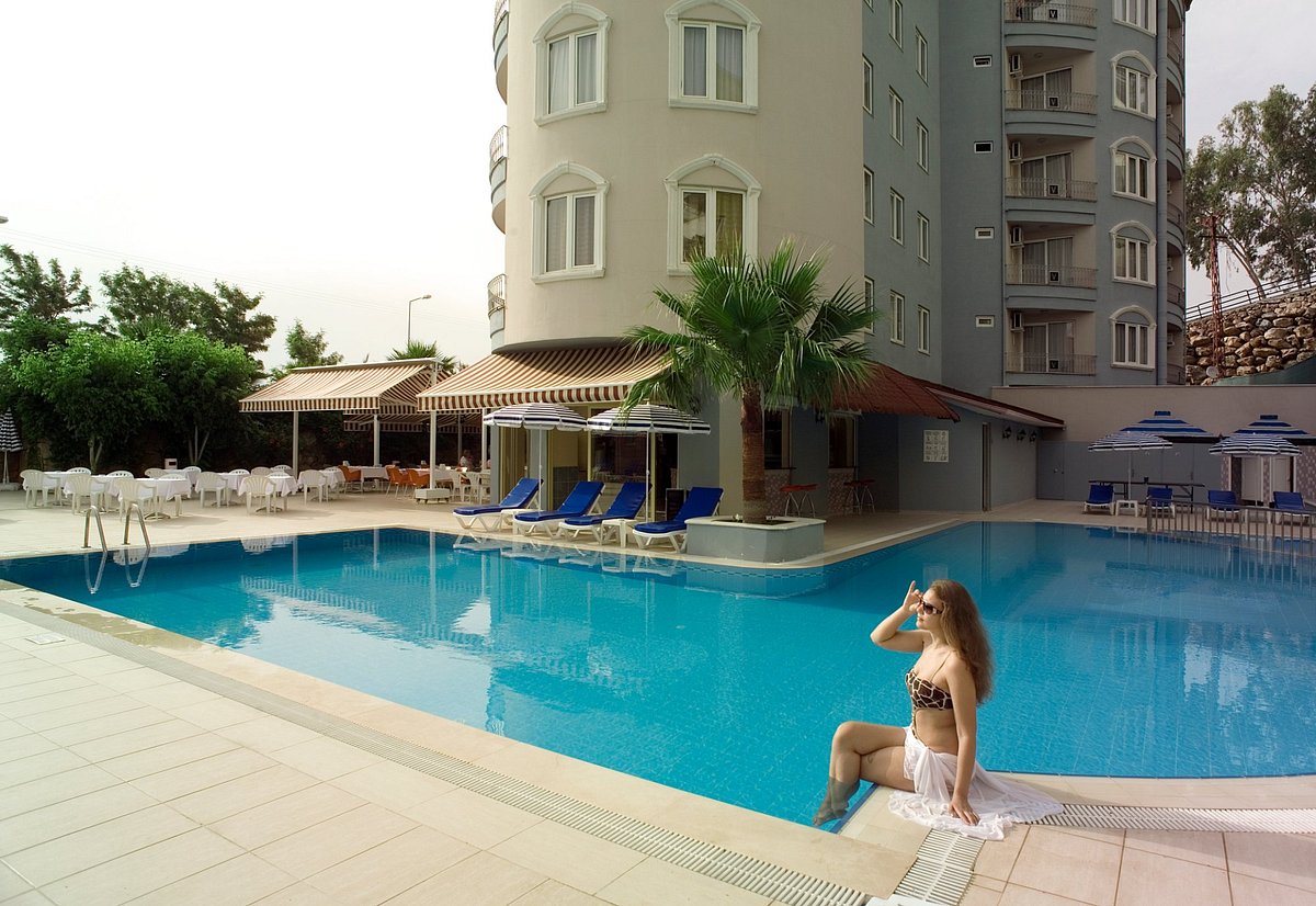 Eva Beach Hotel 3*