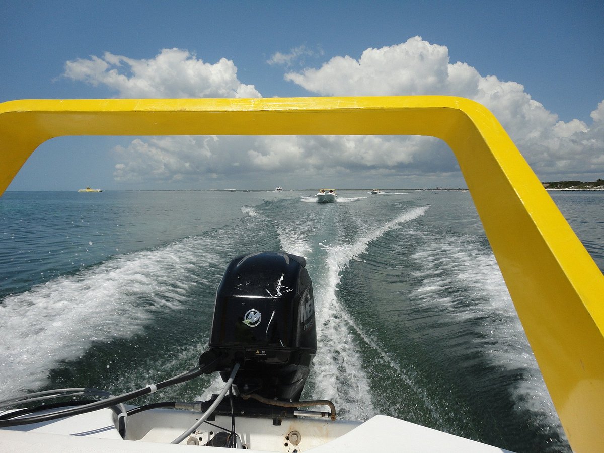 speed boat rentals in cancun