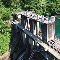 ダム。