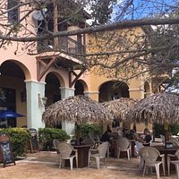 Comfortable Patio Cining under the tikis