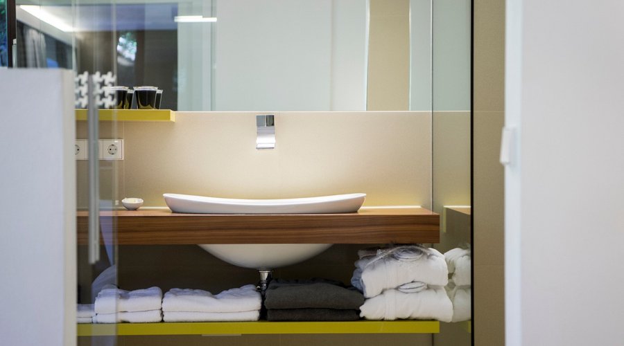 Bath Room 