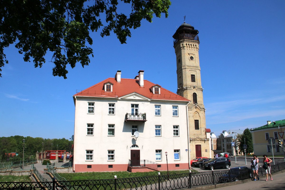 the-watchtower-of-the-fire-department-and-a-fire-museum-grodno