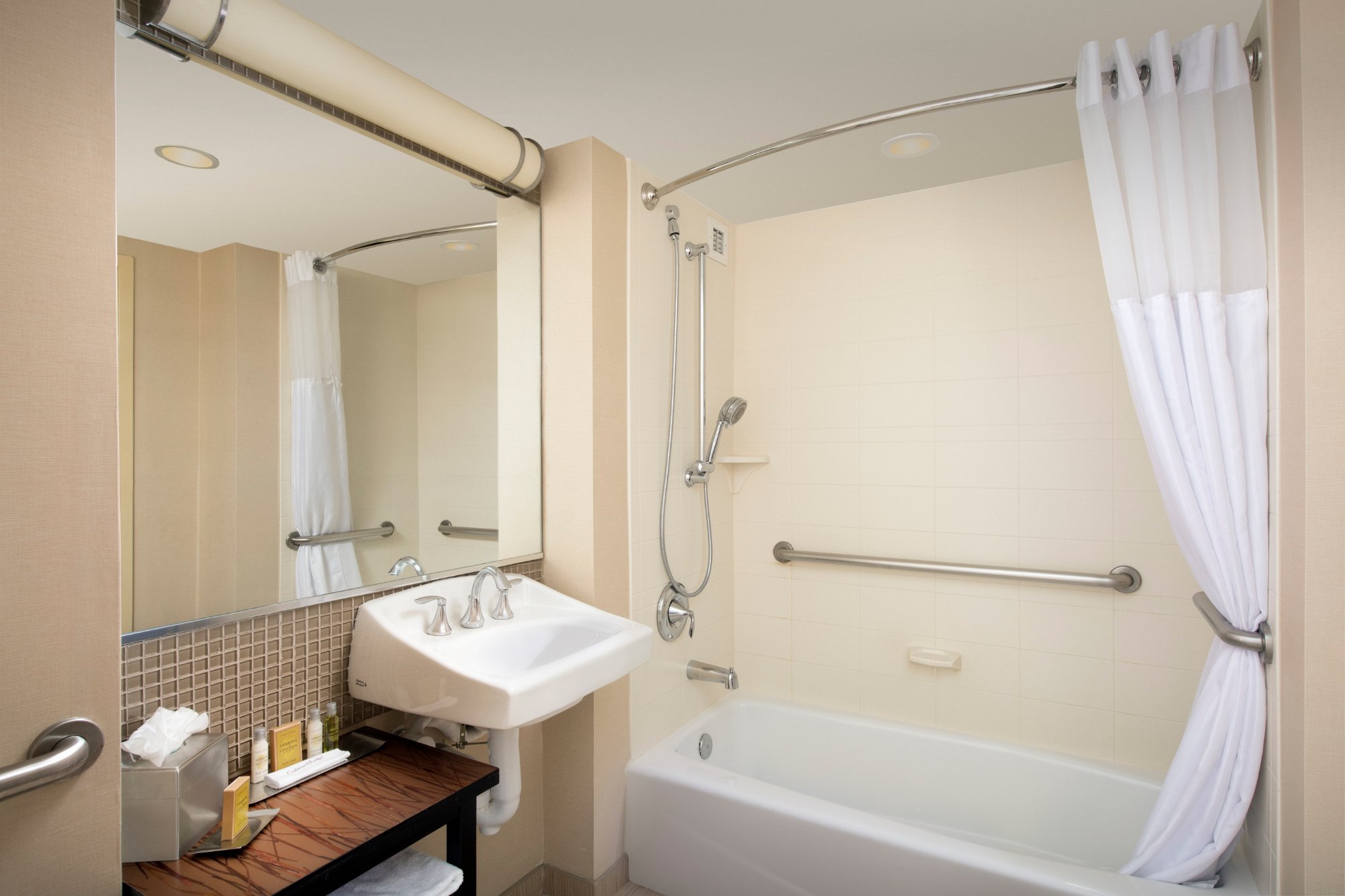 Hotel photo 59 of DoubleTree by Hilton Hotel Sterling - Dulles Airport.