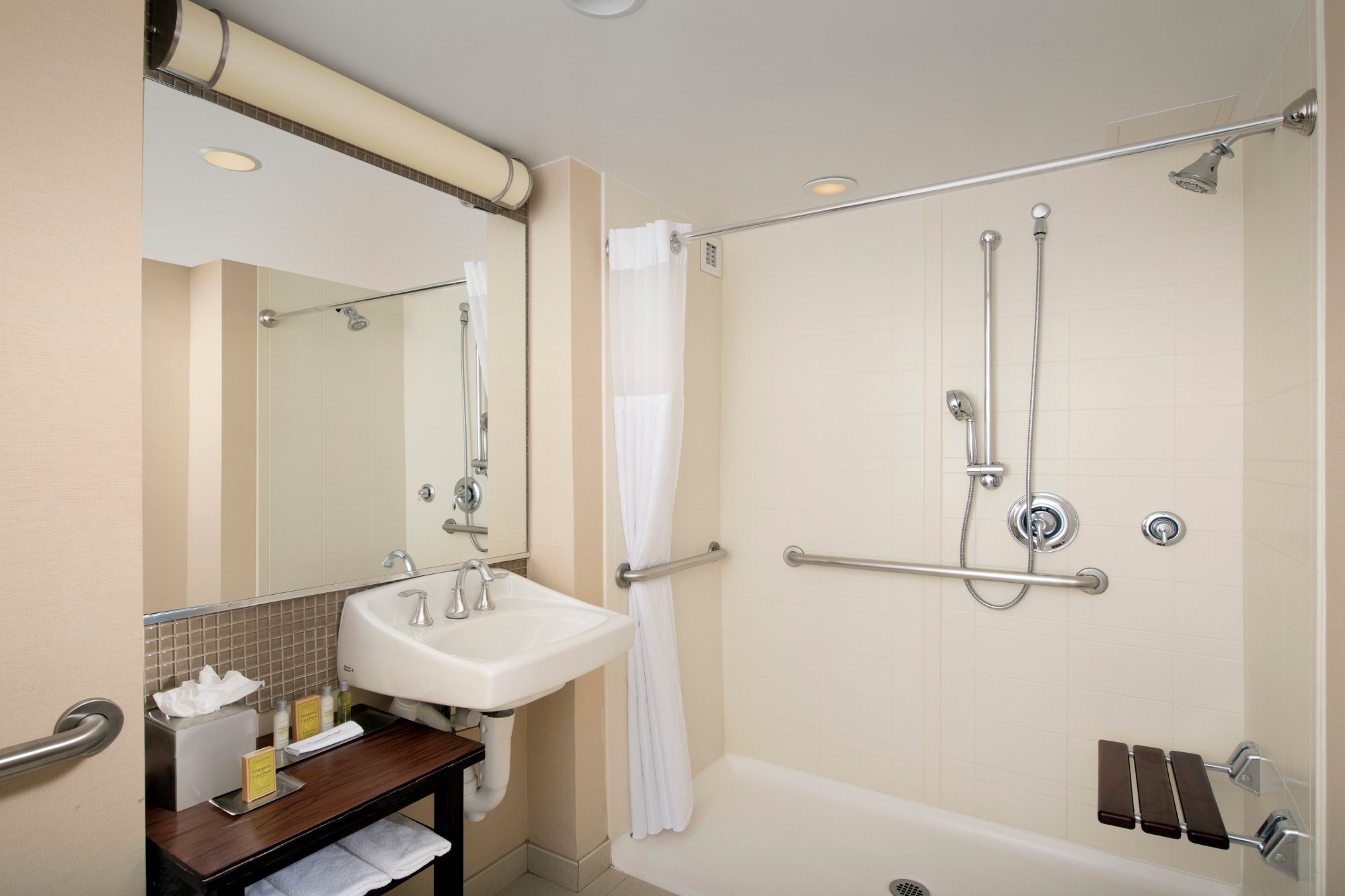 Hotel photo 36 of DoubleTree by Hilton Hotel Sterling - Dulles Airport.